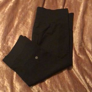 Lululemon limited edition run crop!